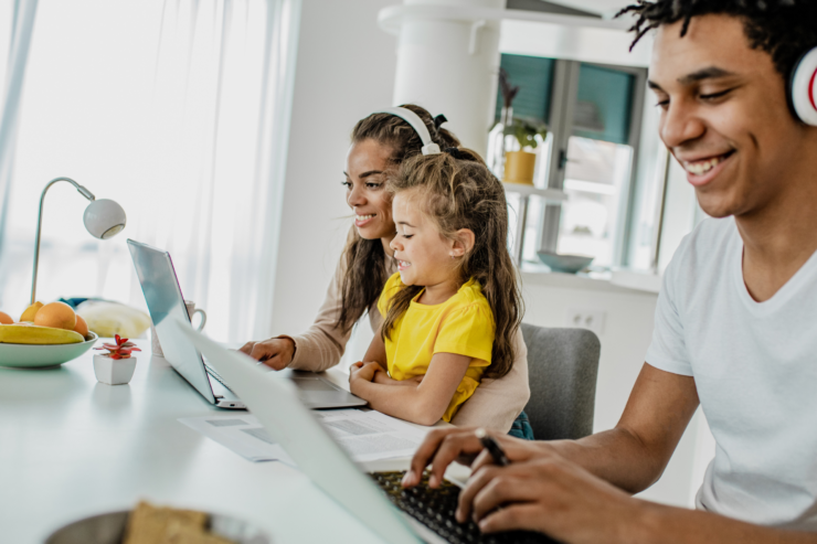 How to Work from Home with Kids: Expert Tips - Moshi